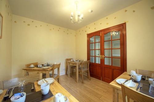 Alpha Guest House Edinburgh Exterior photo